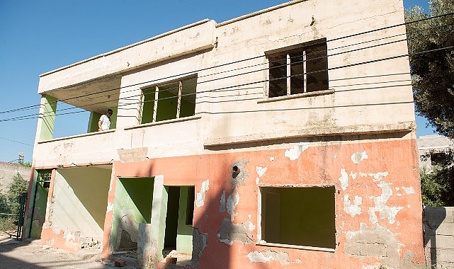 Yenişehir’de metruk yapılarla mücadele sürüyor